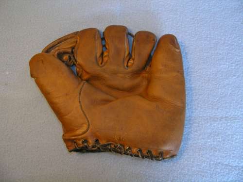 Bucky Harris Ken Wel 536 Front Doug